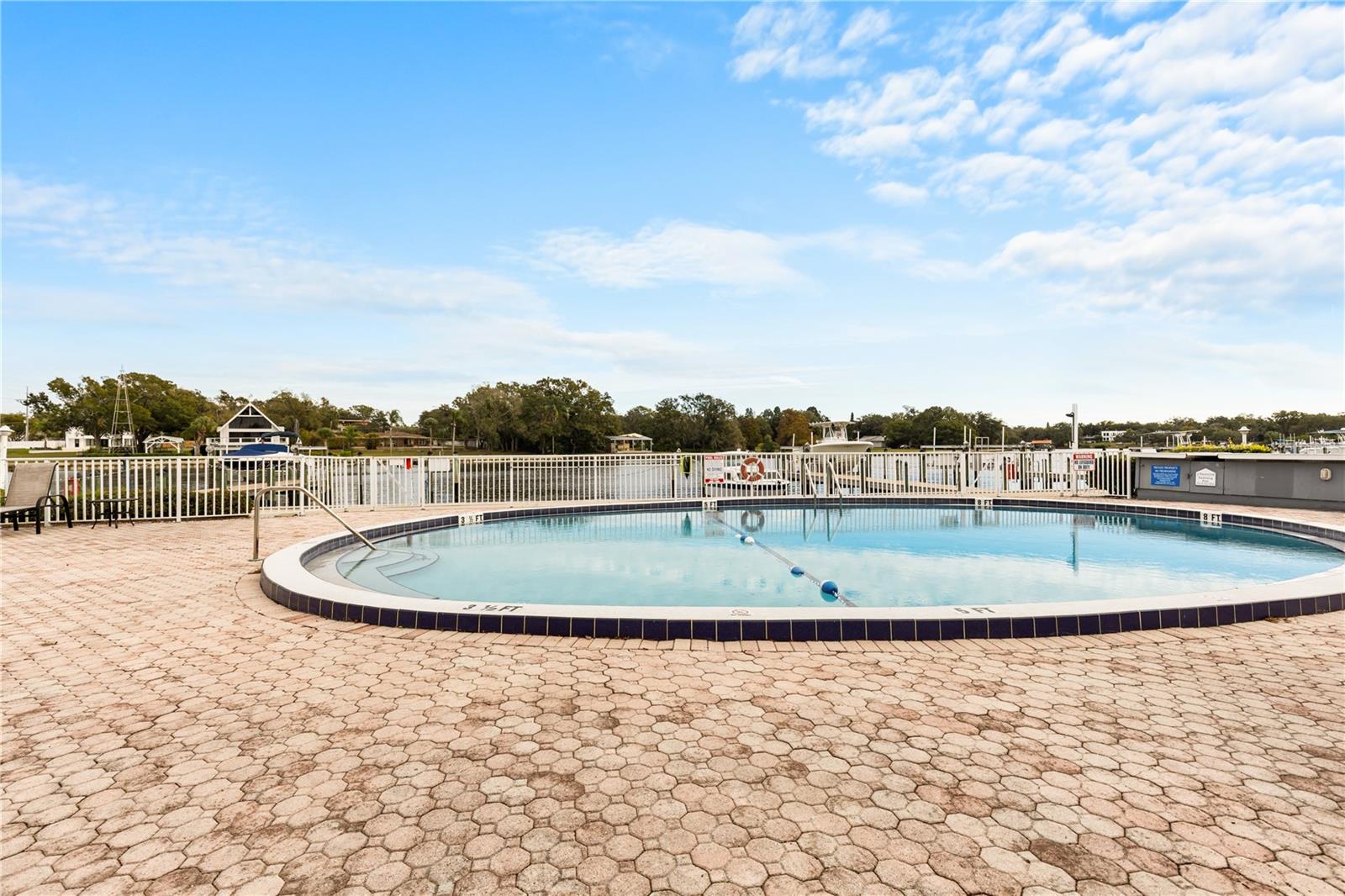 Image 21 of 26 For 2424 Tampa Bay Boulevard K201