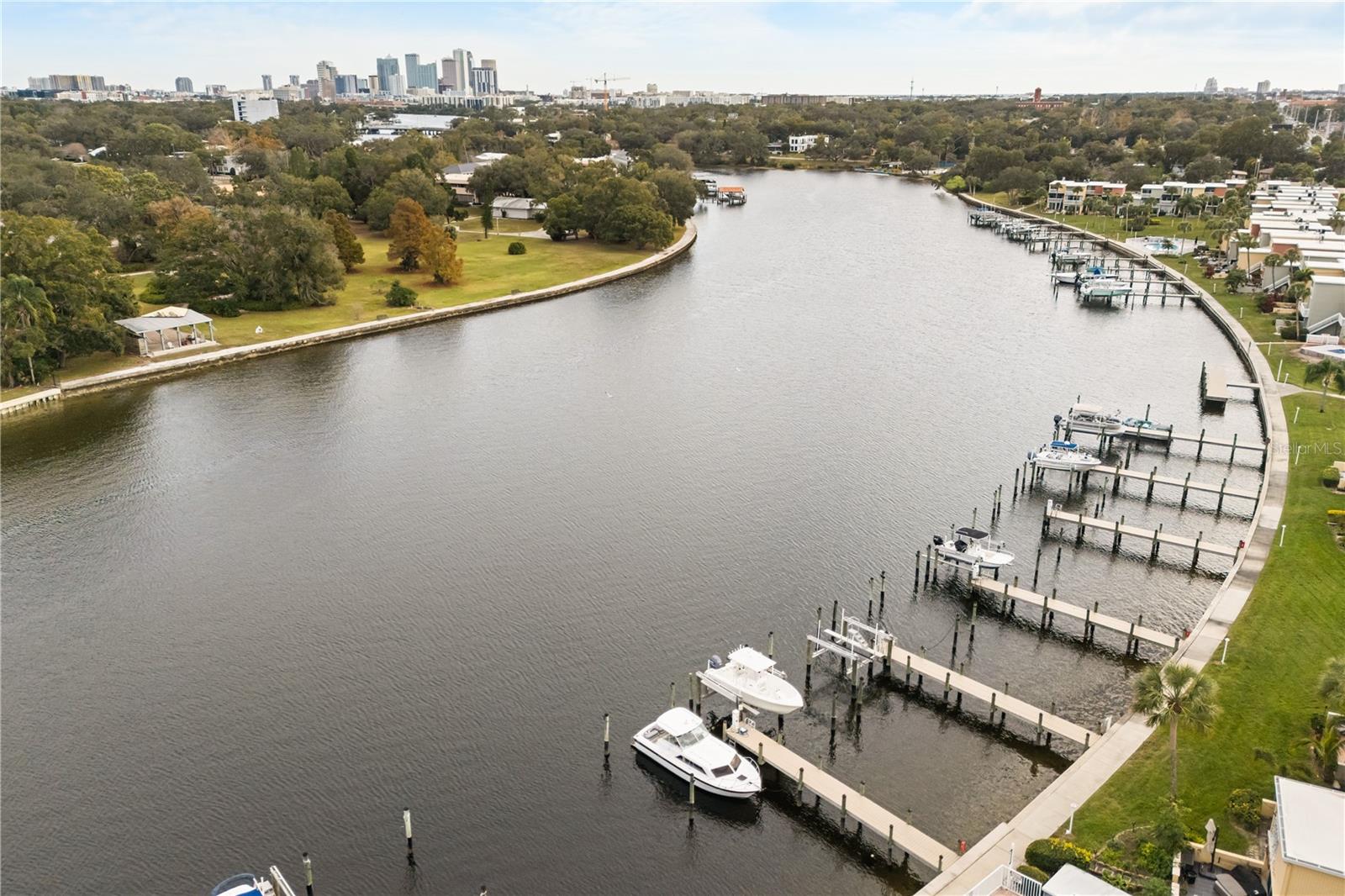 Image 25 of 26 For 2424 Tampa Bay Boulevard K201