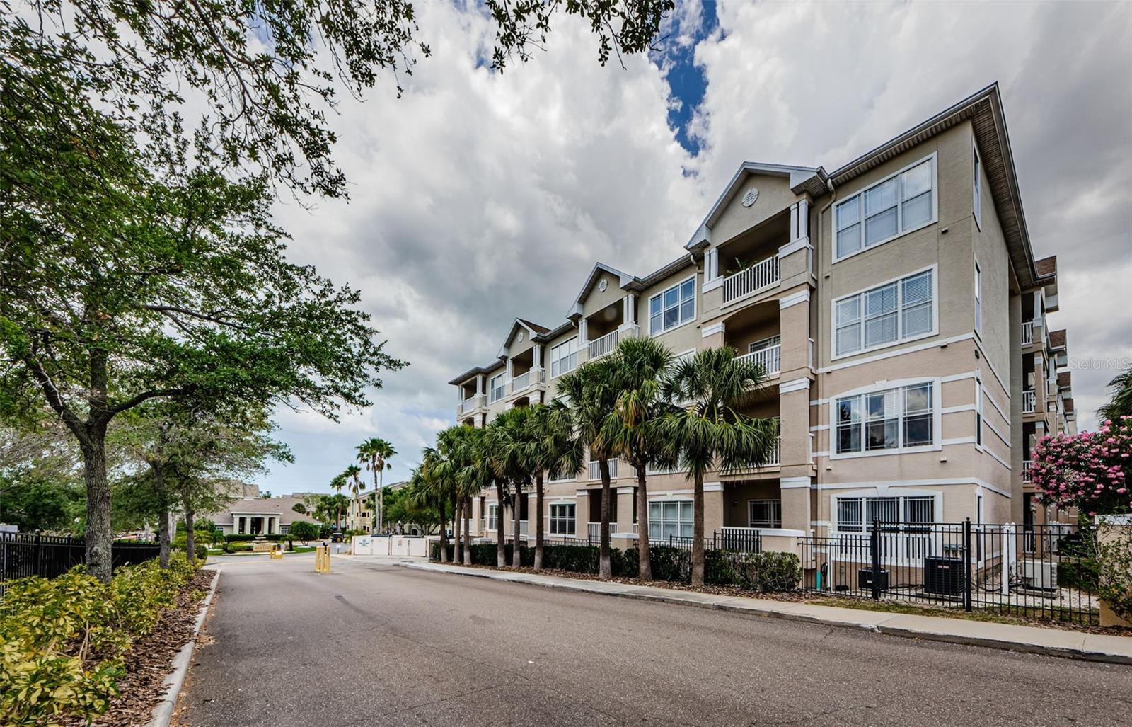 Image 3 of 29 For 1216 Missouri Avenue 108