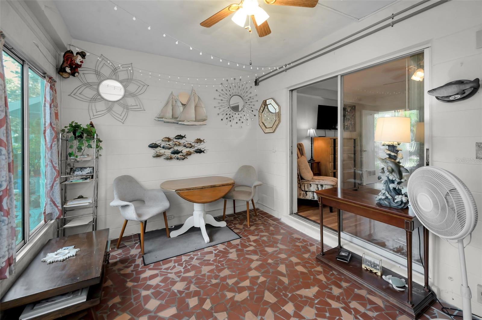 Image 23 of 38 For 4325 58th Way N 1423