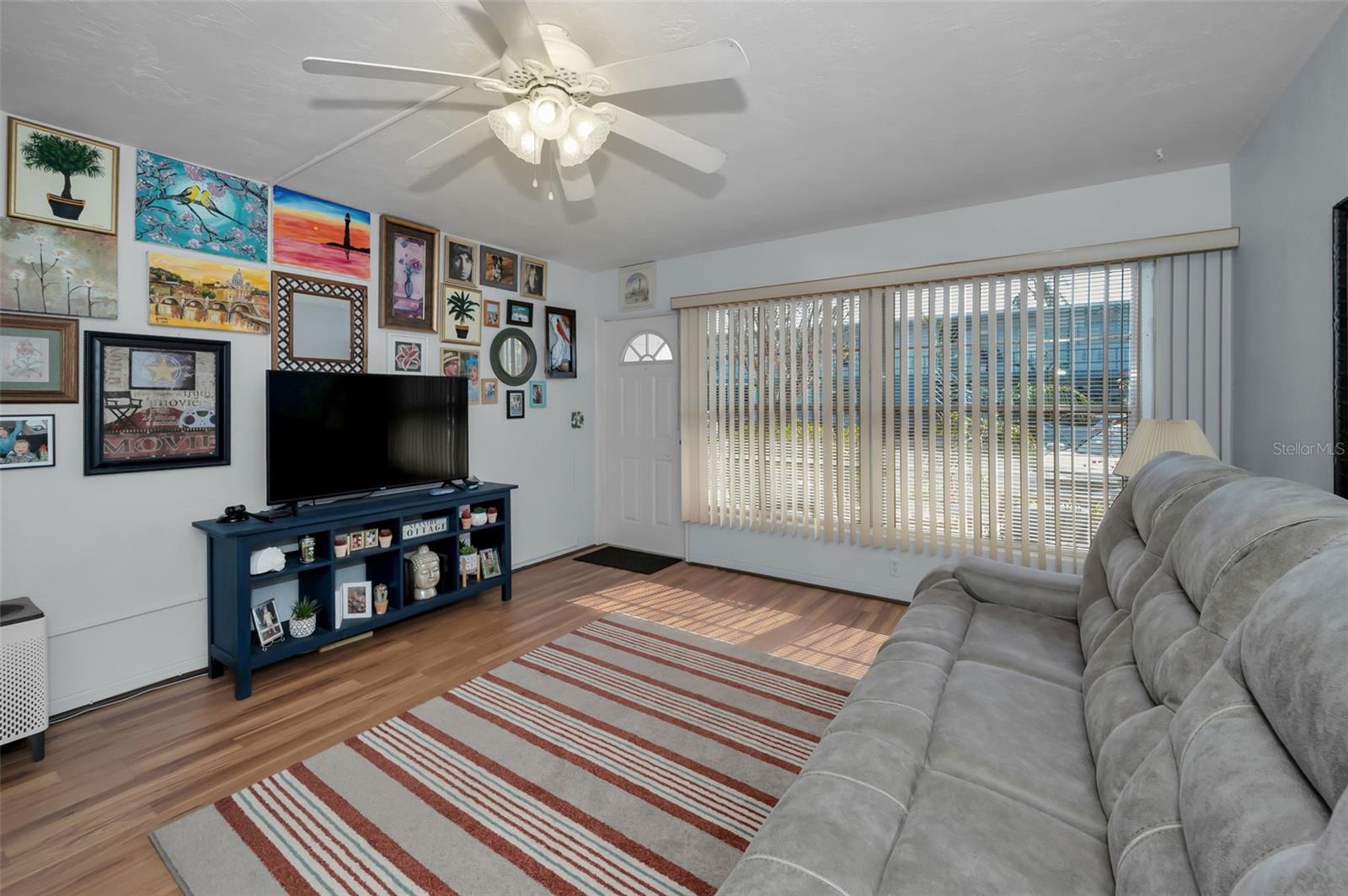 Image 4 of 38 For 4325 58th Way N 1423