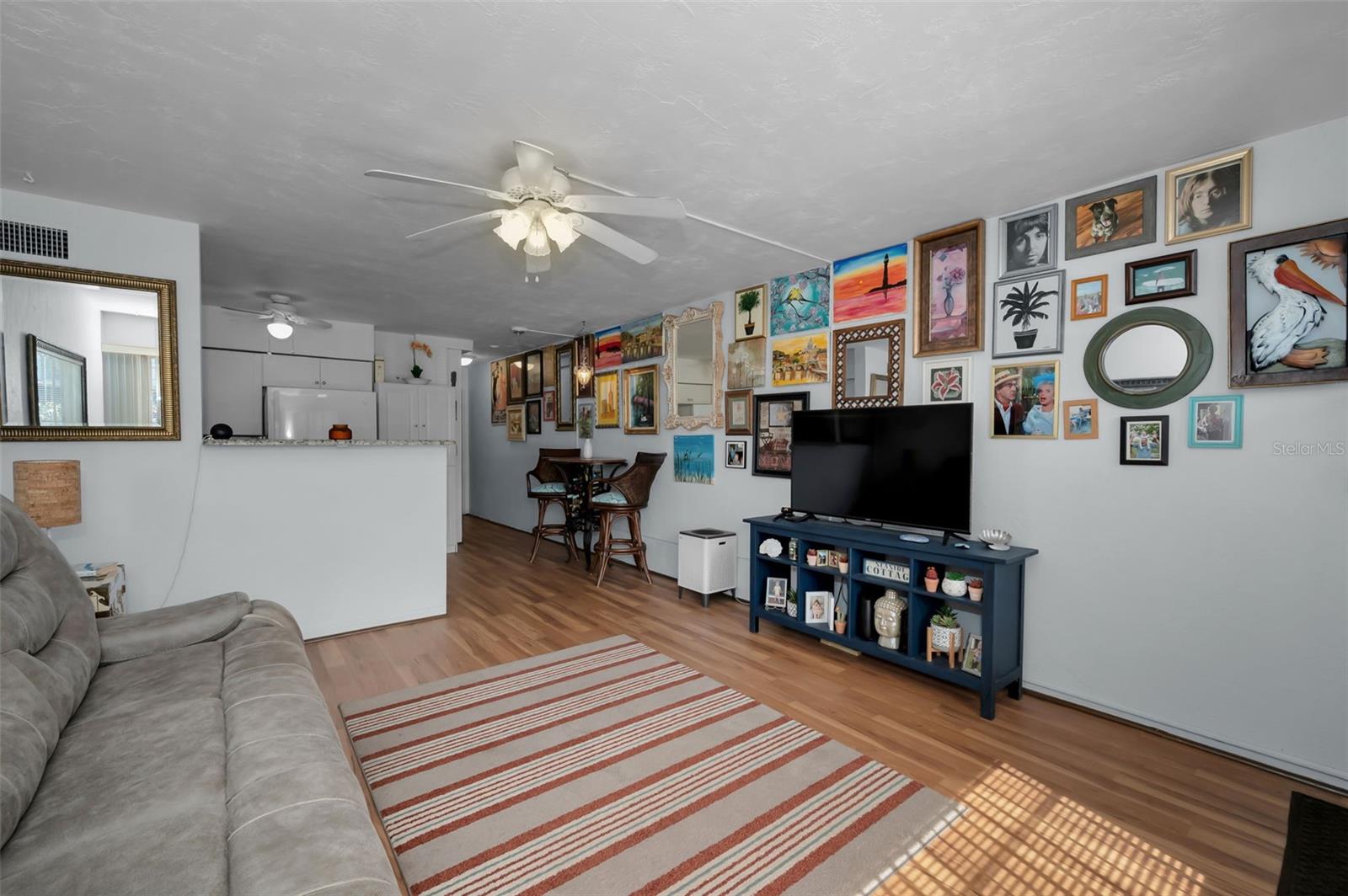 Image 7 of 38 For 4325 58th Way N 1423