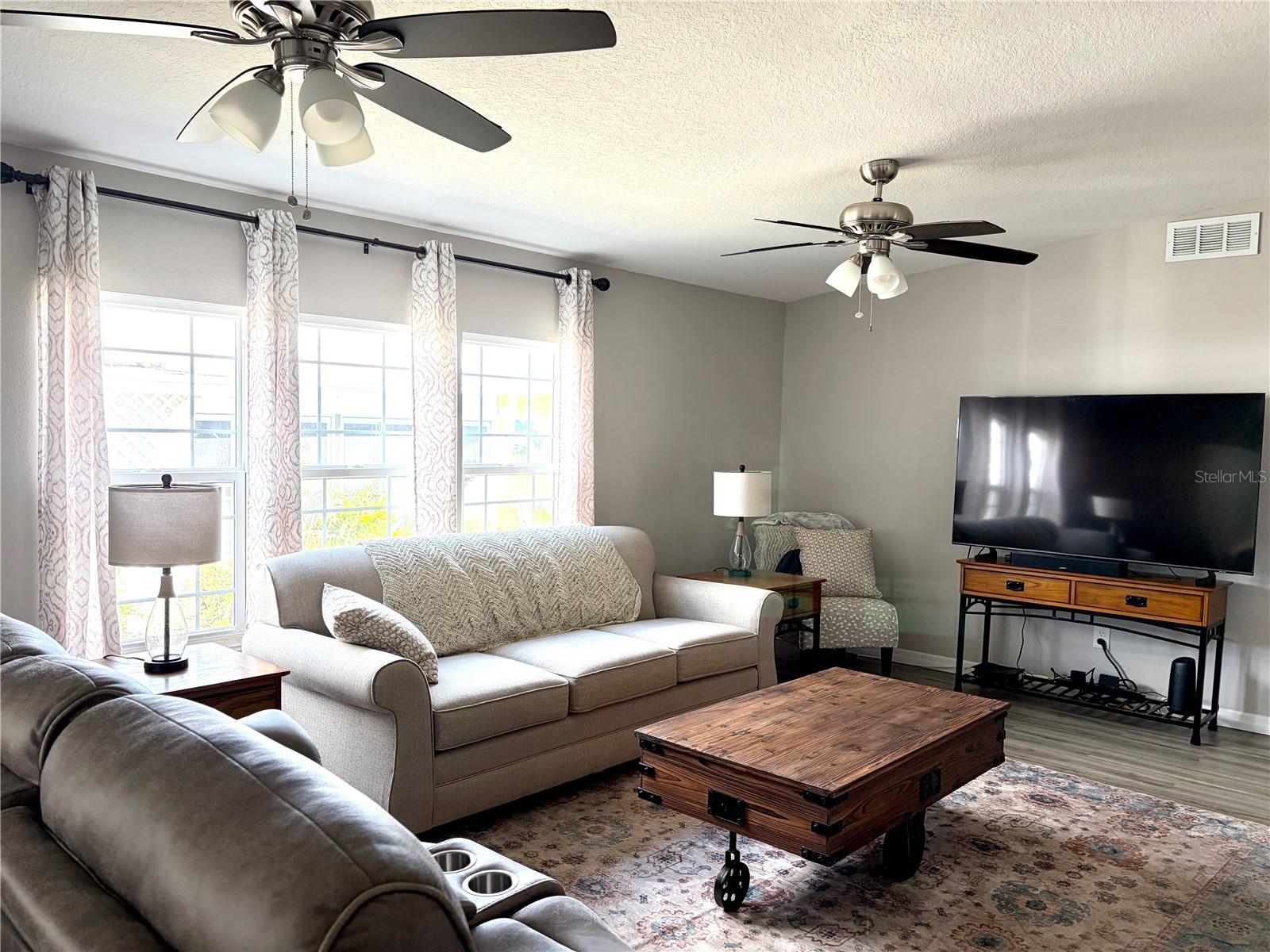 Image 3 of 31 For 175 Saint Thomas Circle