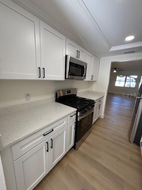 Image 6 of 23 For 5815 18th Street N 4