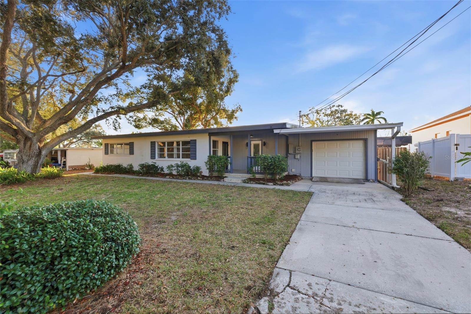 Image 2 of 23 For 7198 121st Way