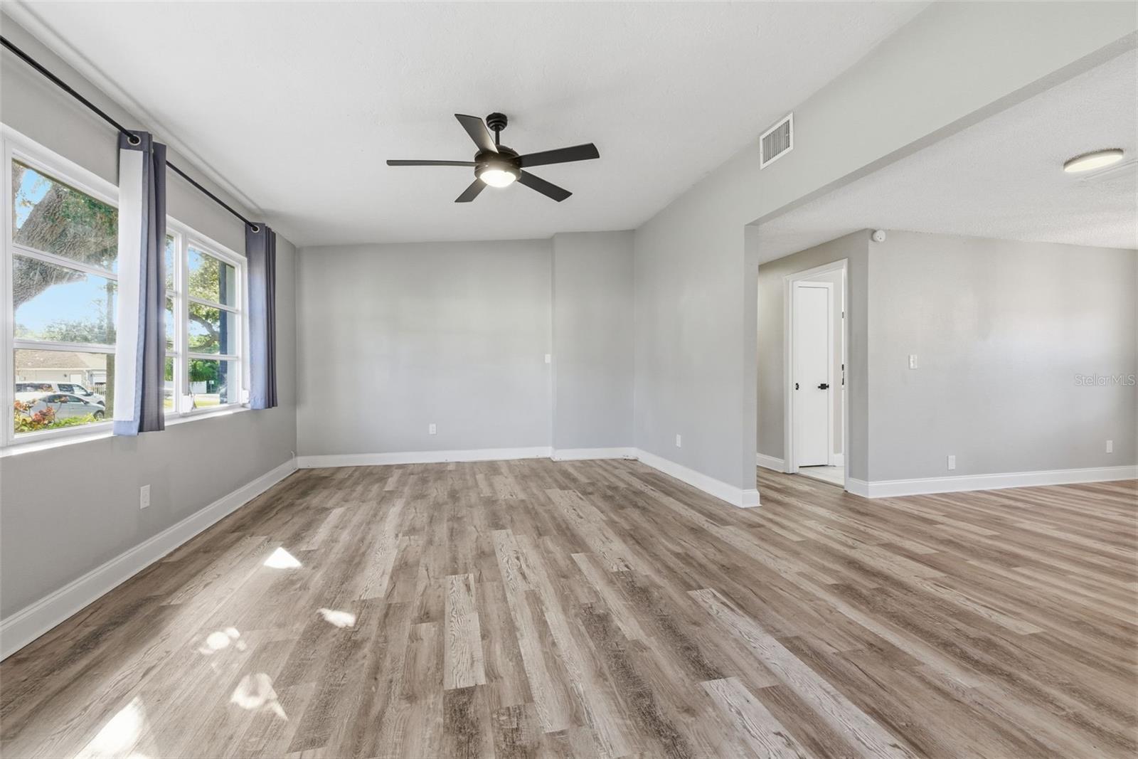 Image 4 of 23 For 7198 121st Way