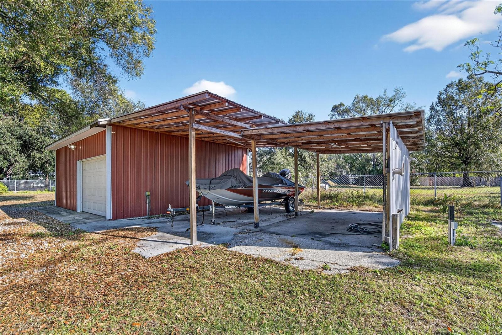 Image 54 of 92 For 902 Charlie Griffin Road