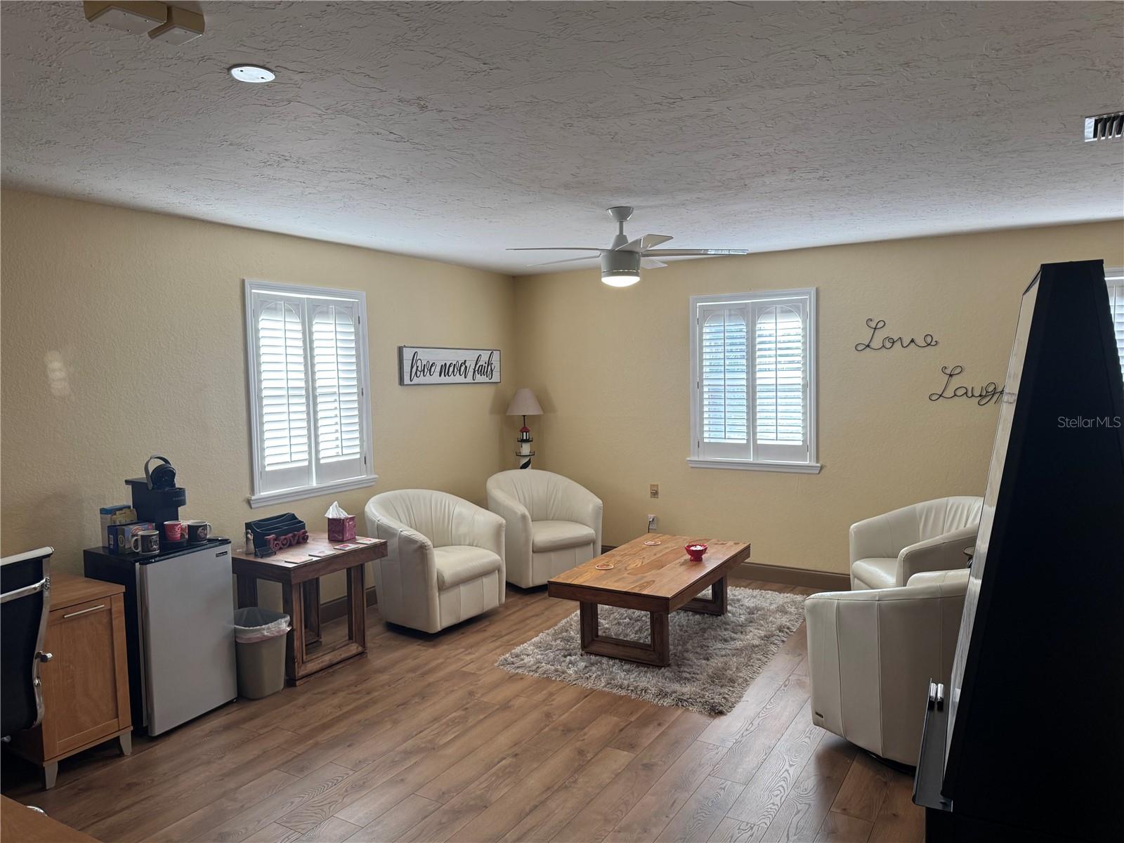 Image 12 of 29 For 1001 & 1007 Manatee Avenue E