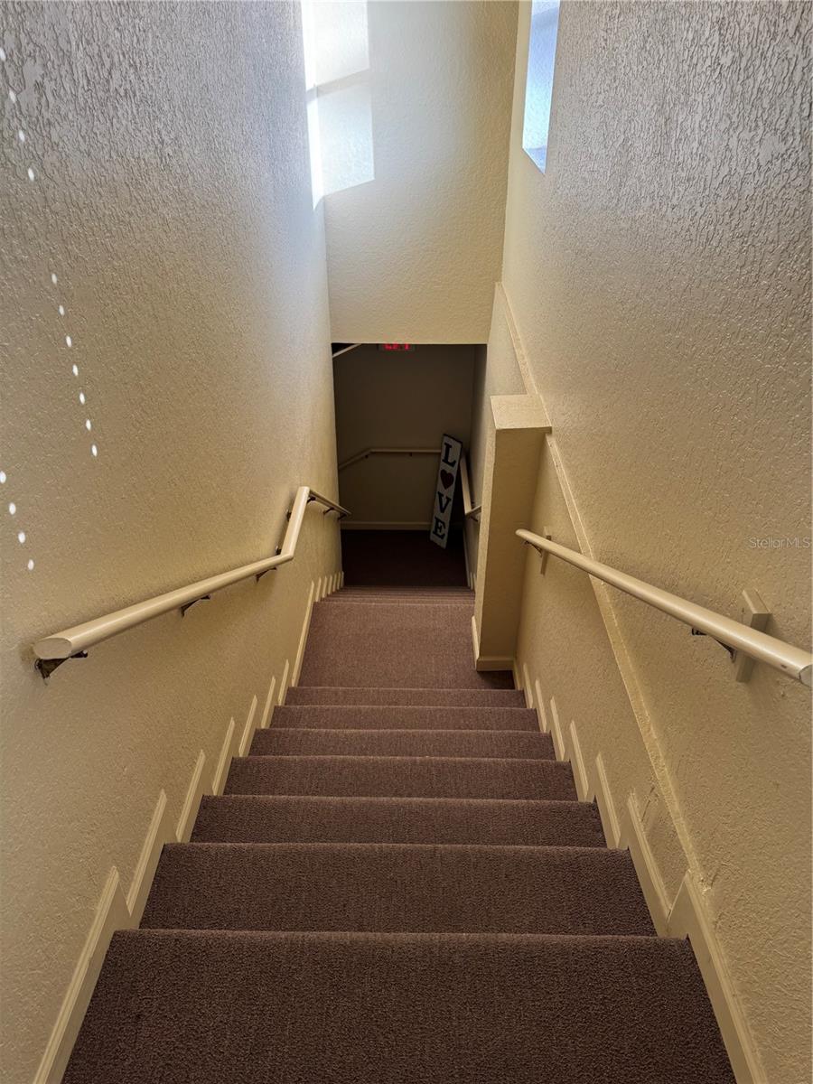 Image 13 of 29 For 1001 & 1007 Manatee Avenue E