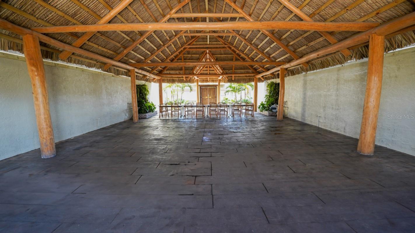 Image 16 of 29 For 1001 & 1007 Manatee Avenue E