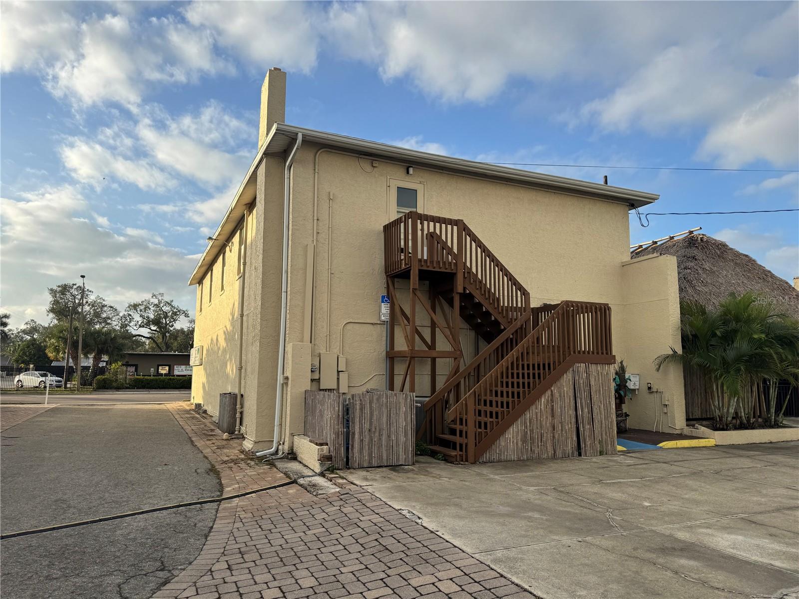 Image 3 of 29 For 1001 & 1007 Manatee Avenue E