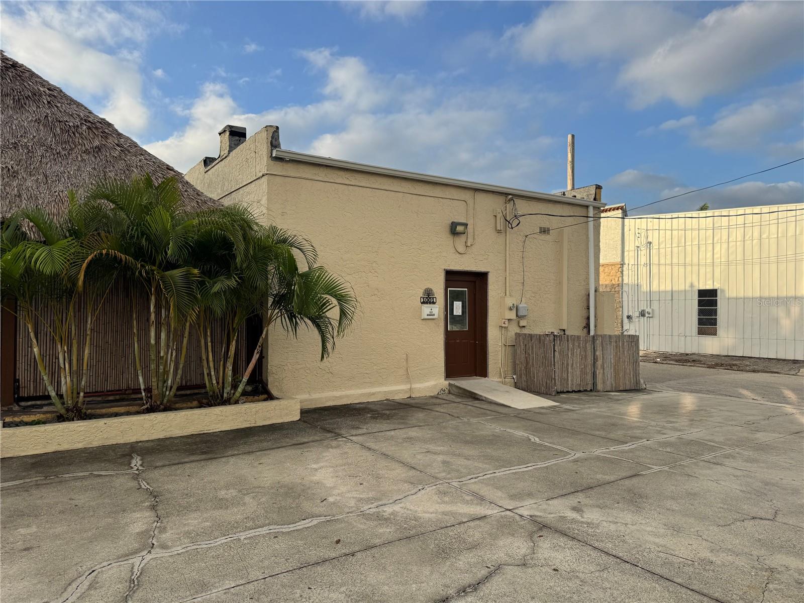 Image 4 of 29 For 1001 & 1007 Manatee Avenue E