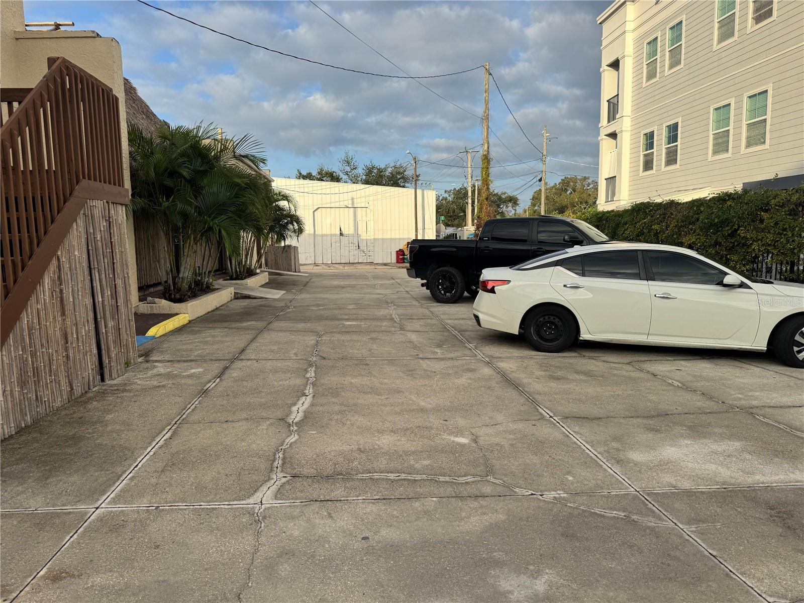 Image 6 of 29 For 1001 & 1007 Manatee Avenue E