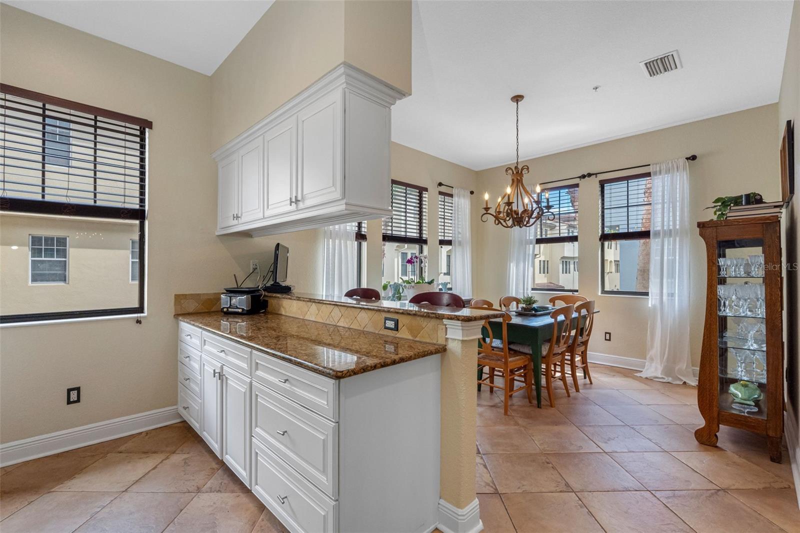 Image 16 of 80 For 6012 Yeats Manor Drive 108