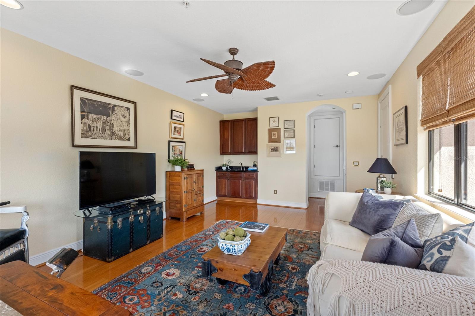 Image 40 of 80 For 6012 Yeats Manor Drive 108