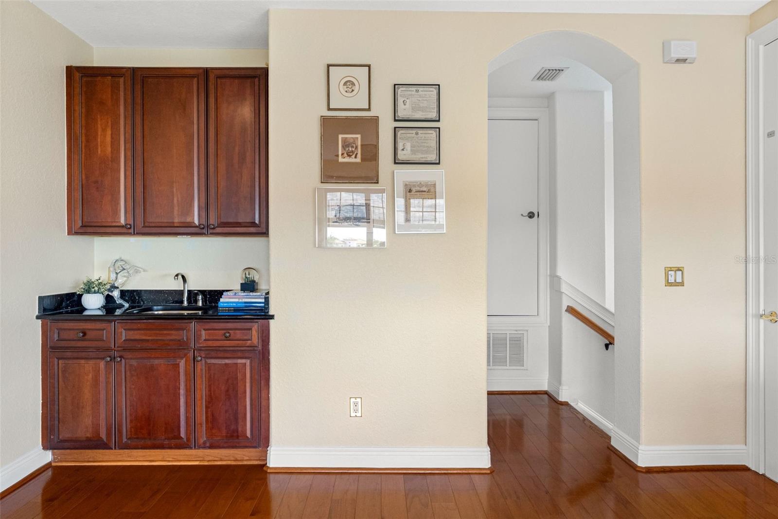 Image 43 of 80 For 6012 Yeats Manor Drive 108