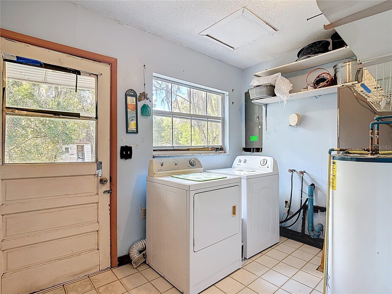 Image 19 of 47 For 22380 Powell Road