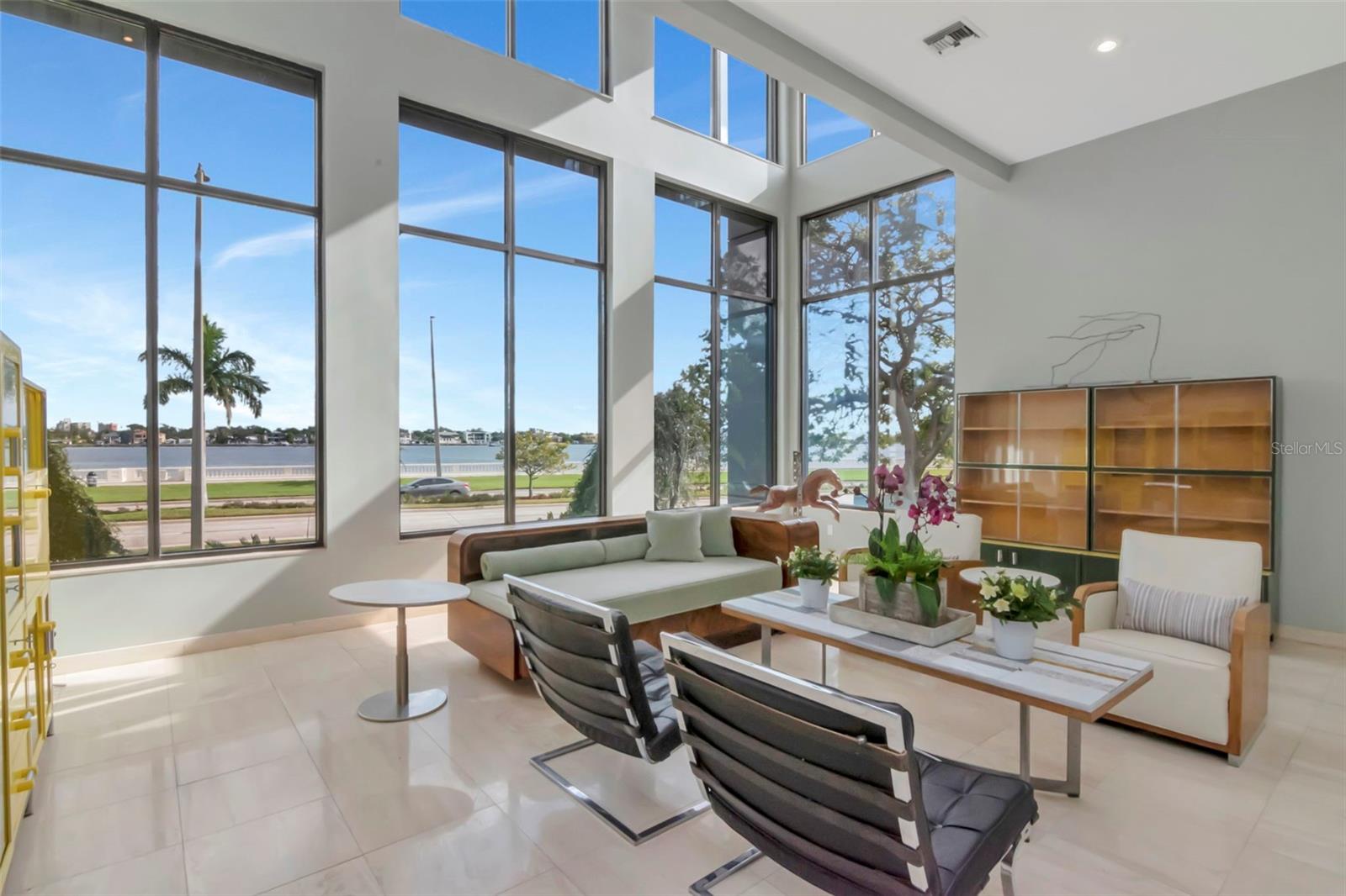 Image 14 of 87 For 825 Bayshore Boulevard 1-2