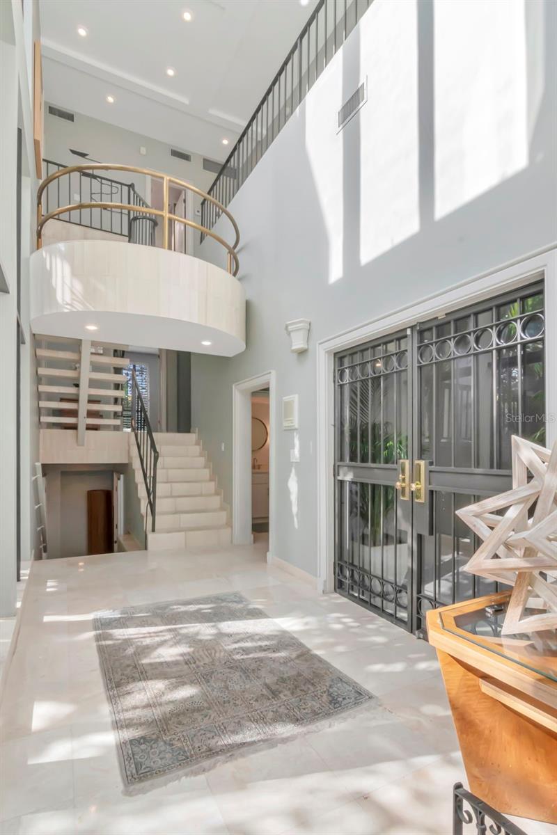 Image 19 of 87 For 825 Bayshore Boulevard 1-2