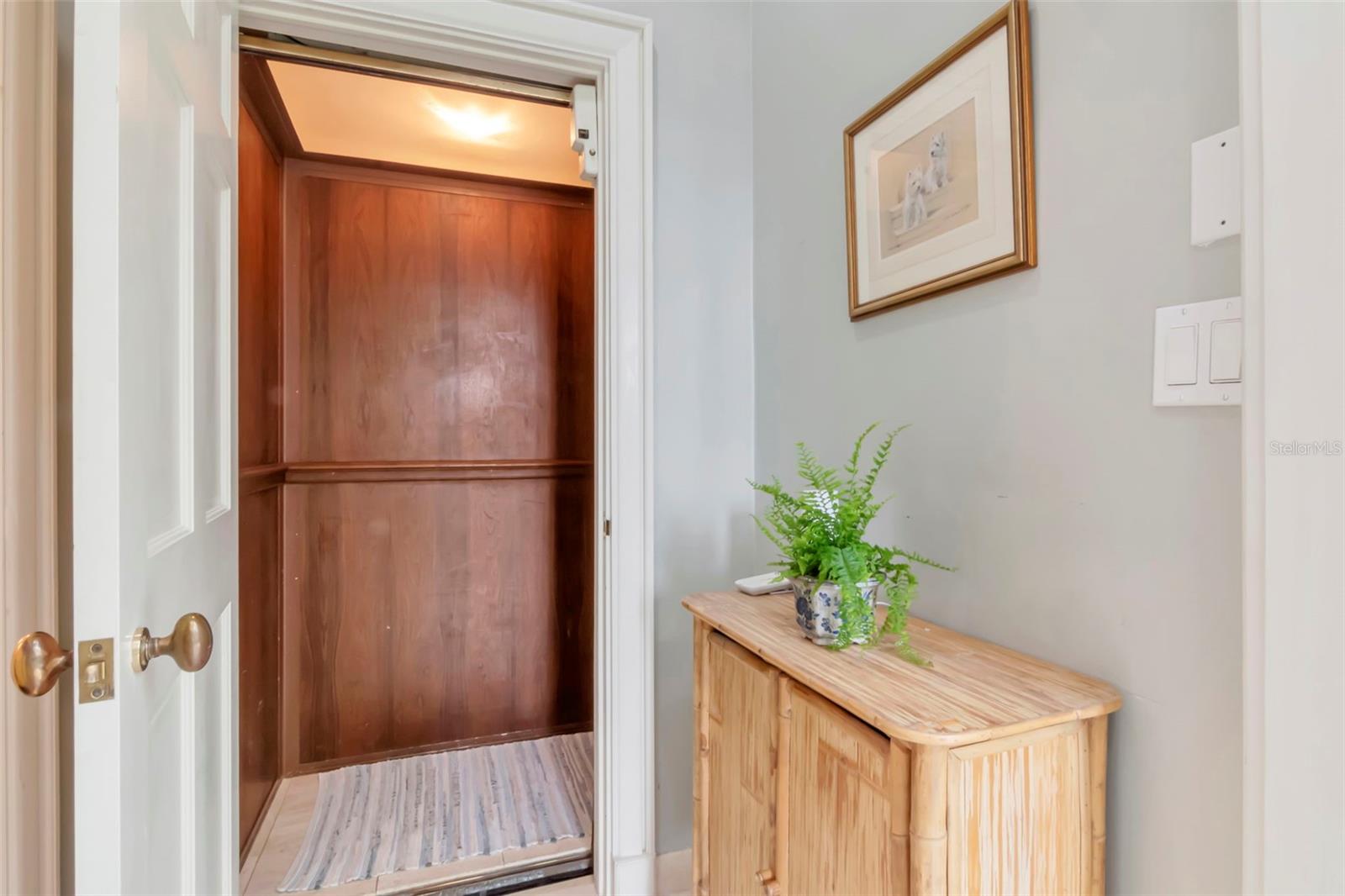 Image 22 of 87 For 825 Bayshore Boulevard 1-2