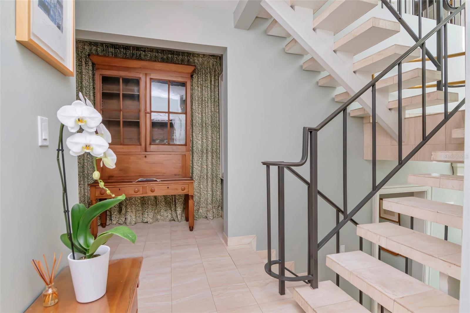 Image 23 of 87 For 825 Bayshore Boulevard 1-2