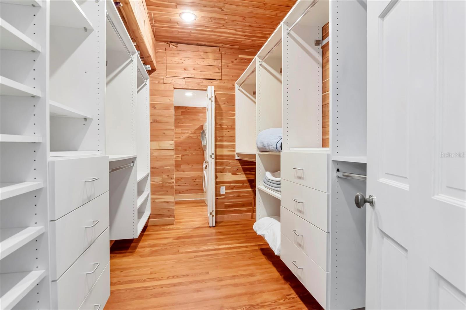 Image 37 of 87 For 825 Bayshore Boulevard 1-2