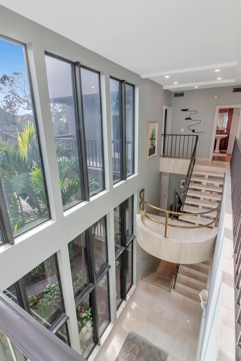 Image 44 of 87 For 825 Bayshore Boulevard 1-2