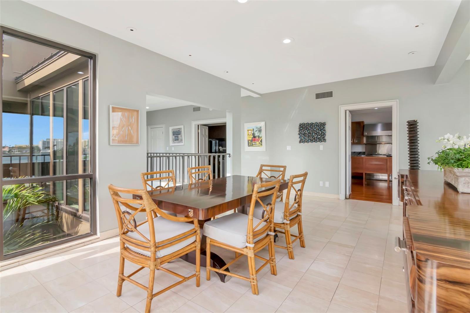 Image 47 of 87 For 825 Bayshore Boulevard 1-2