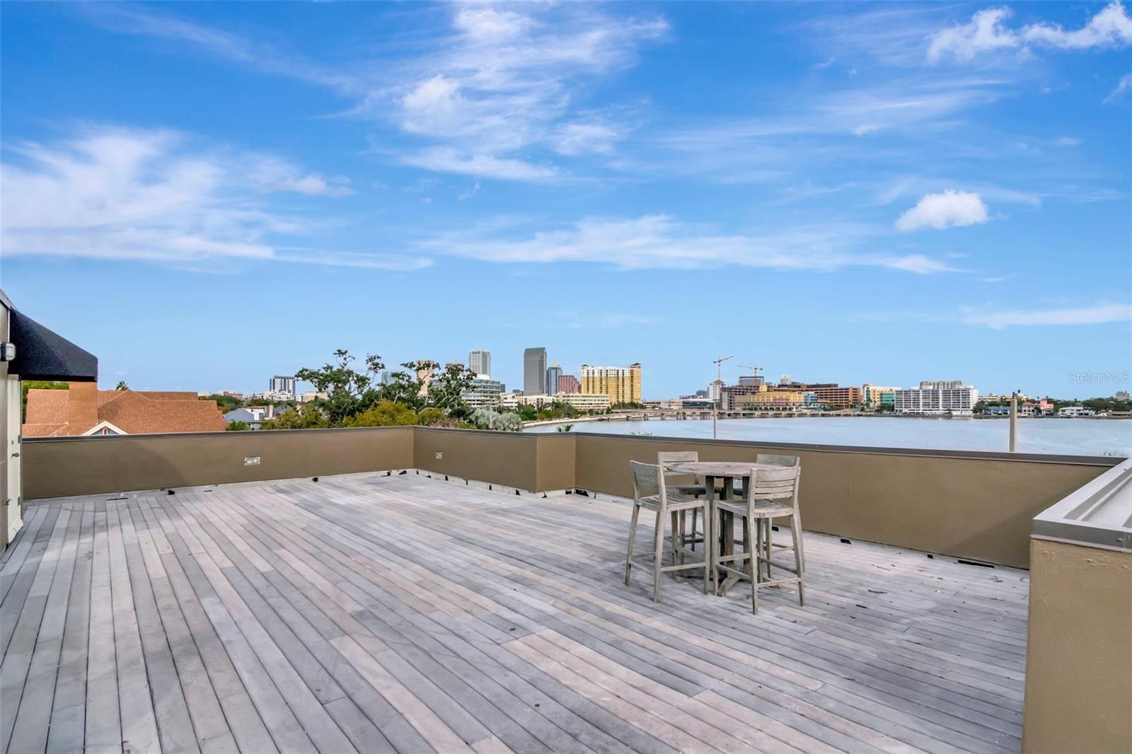 Image 62 of 87 For 825 Bayshore Boulevard 1-2