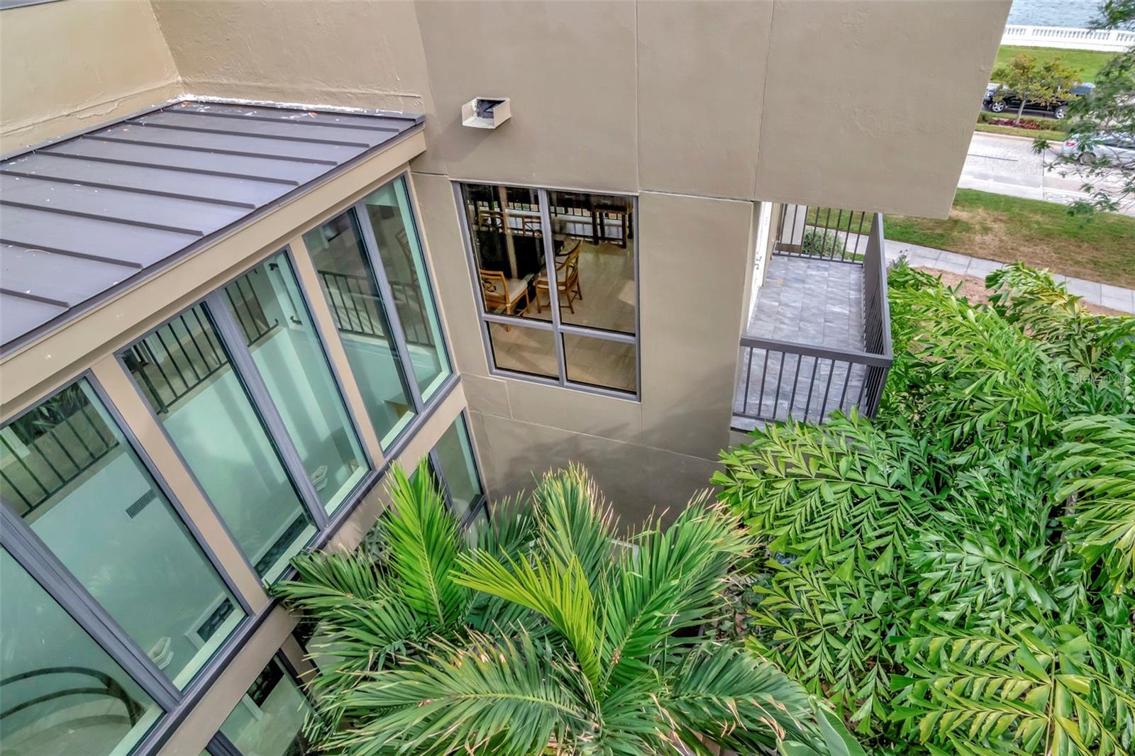 Image 69 of 87 For 825 Bayshore Boulevard 1-2