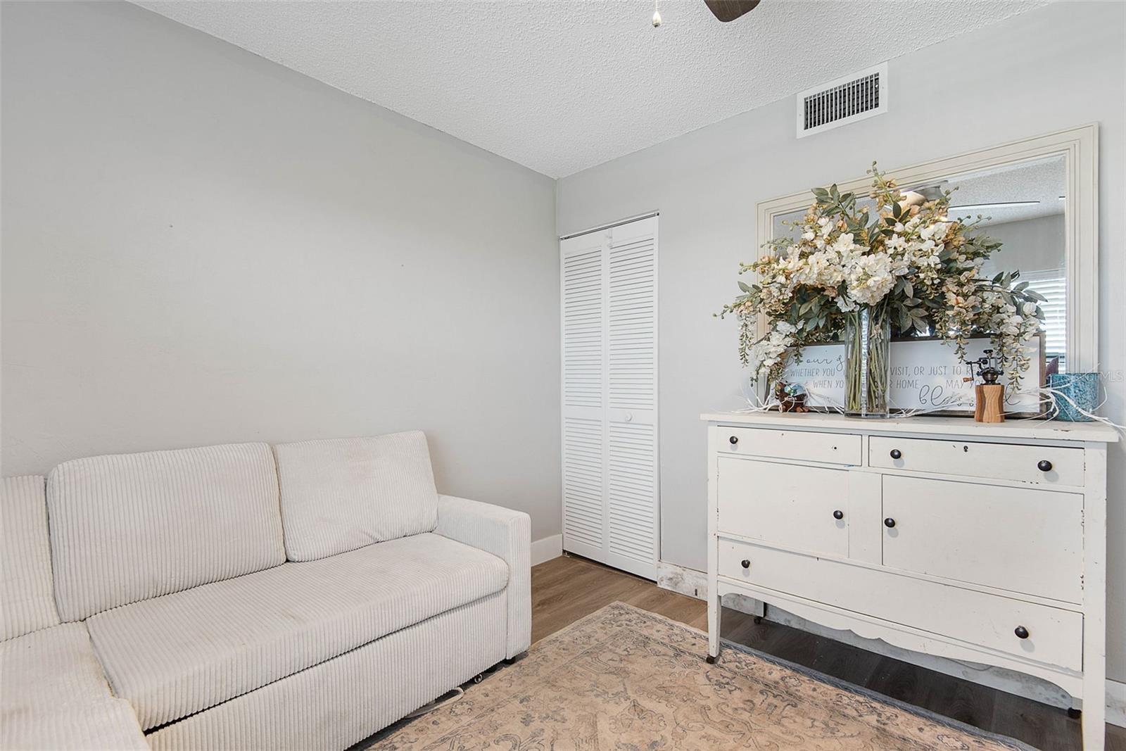 Image 18 of 37 For 3100 Ocean Shore Boulevard 405