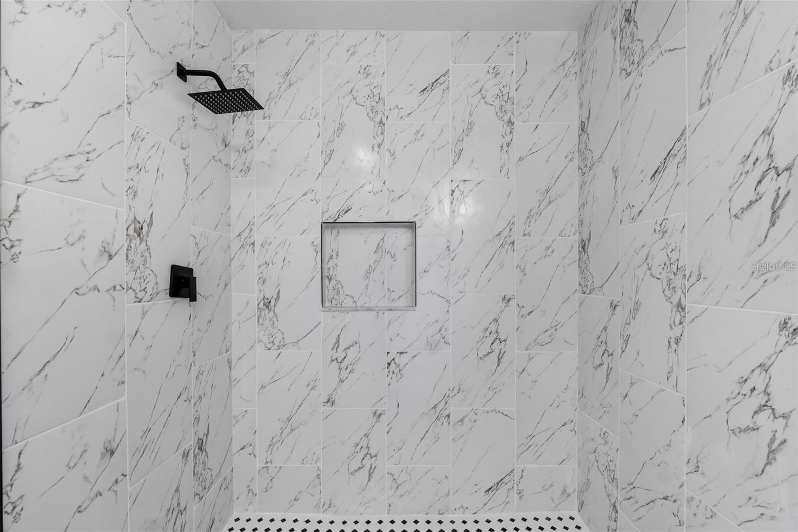 Image 19 of 25 For 541 Lime Street