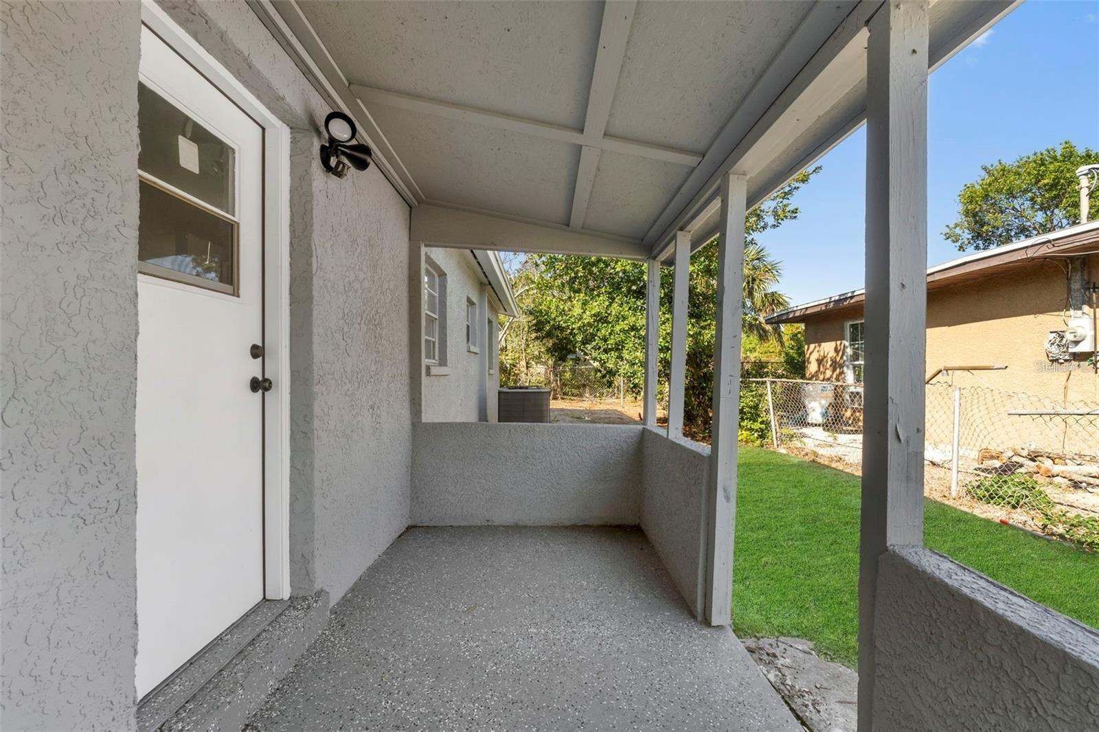 Image 24 of 25 For 541 Lime Street