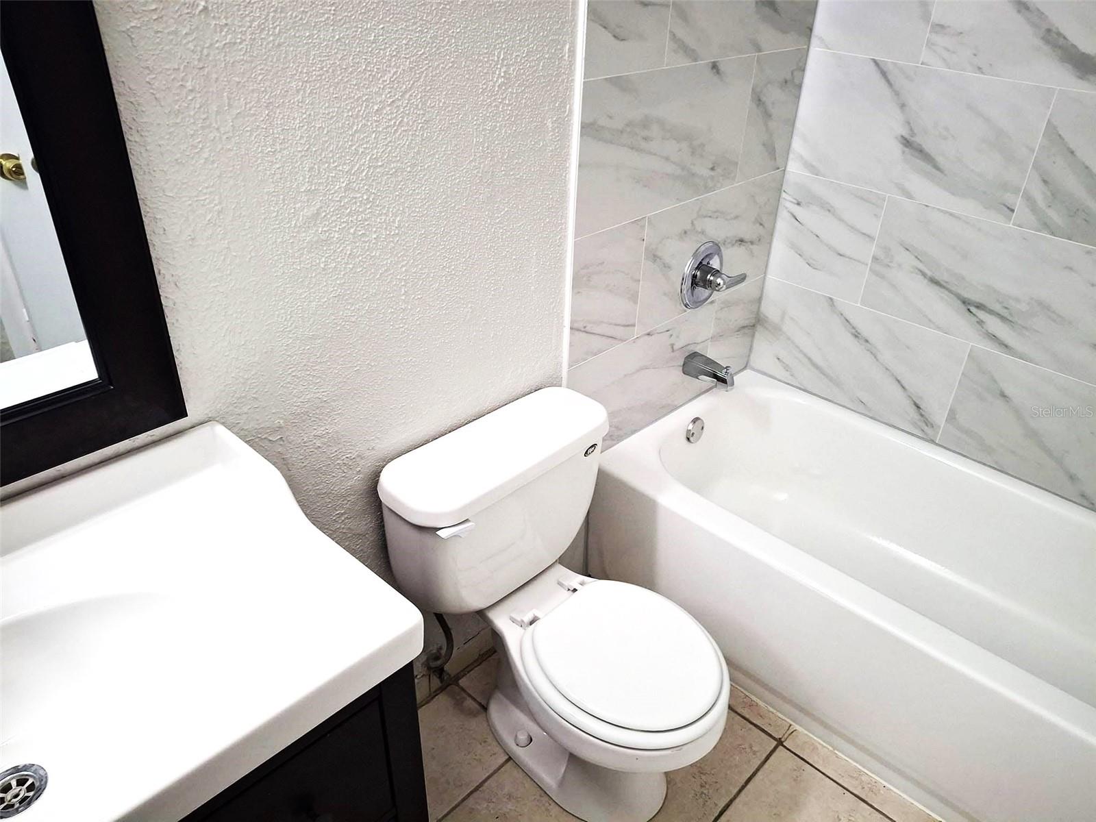 Image 10 of 29 For 11528 107th Avenue