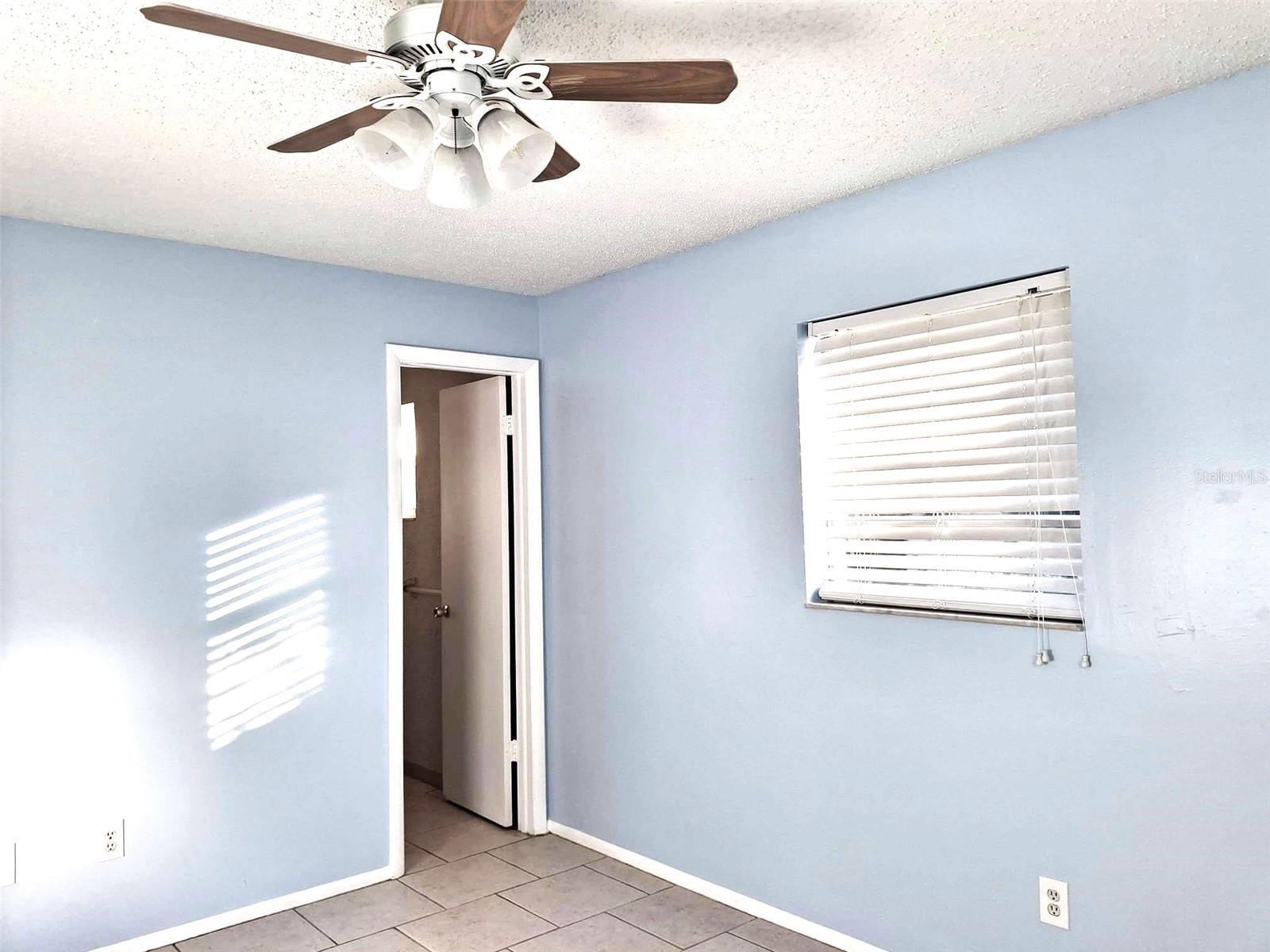 Image 14 of 29 For 11528 107th Avenue