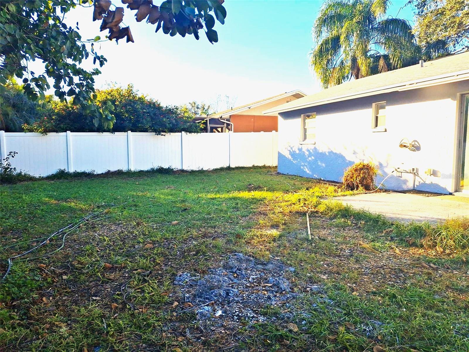 Image 25 of 29 For 11528 107th Avenue