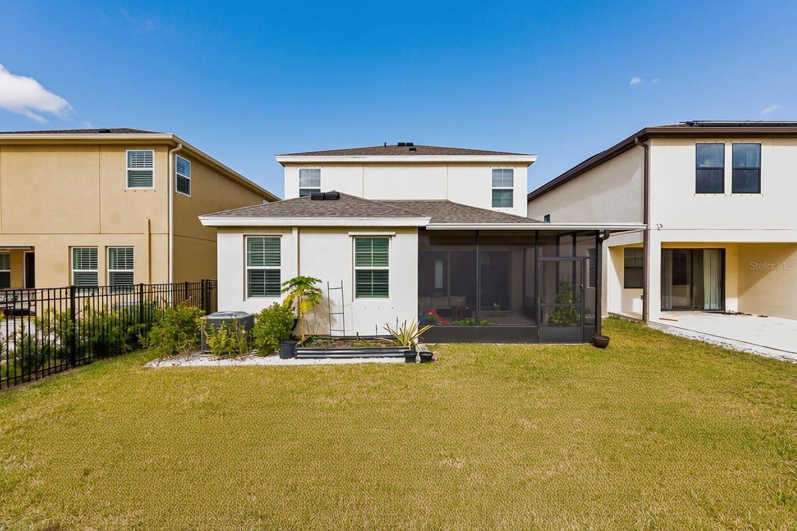 Image 34 of 43 For 17880 Moon Rise Pass