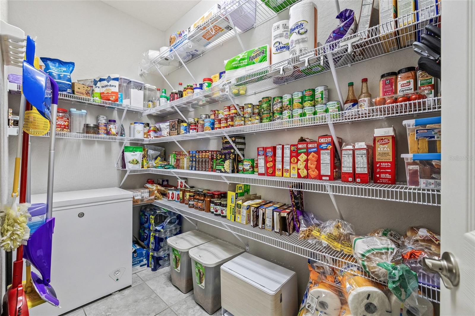 Image 25 of 48 For 5811 Valentino Way