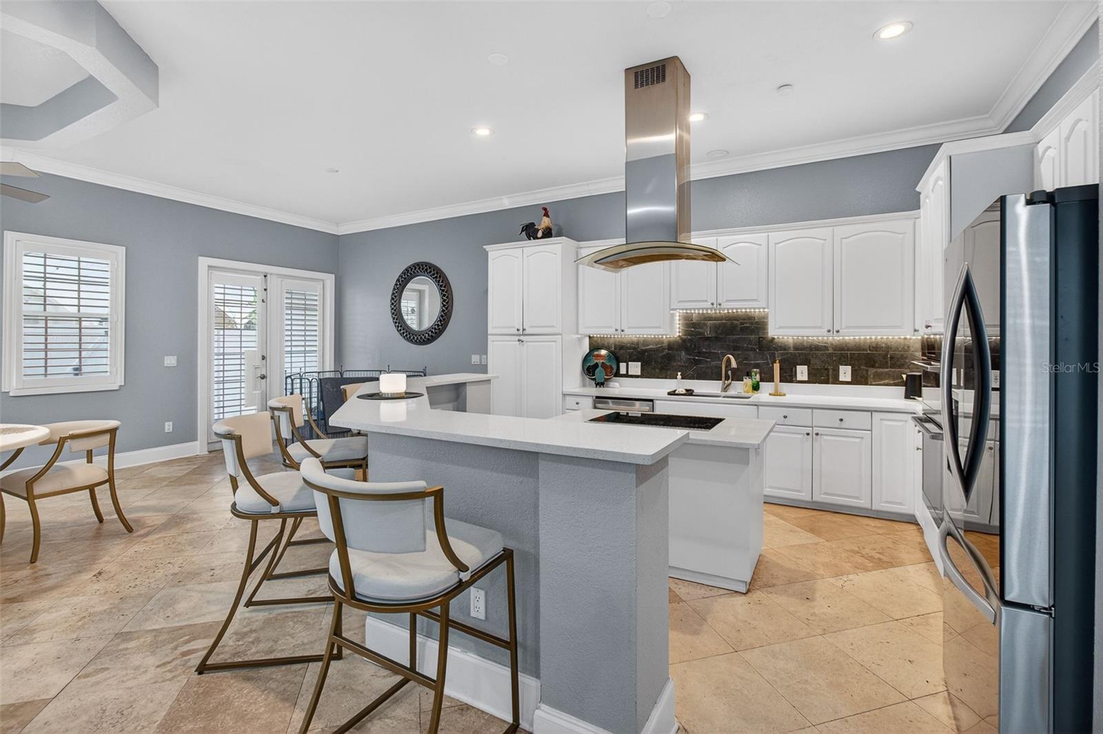 Image 12 of 55 For 5601 Bayshore Boulevard F