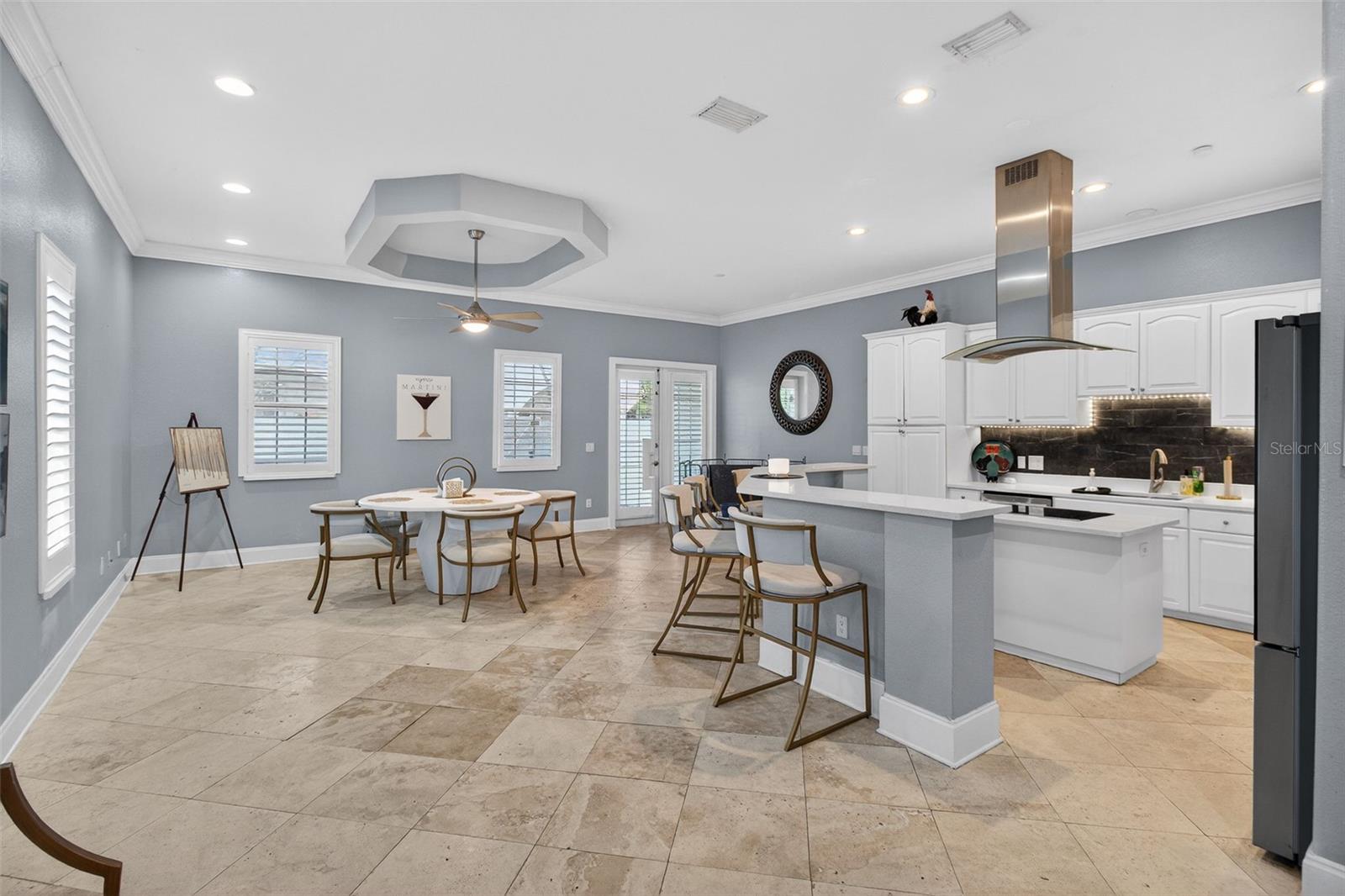 Image 15 of 55 For 5601 Bayshore Boulevard F