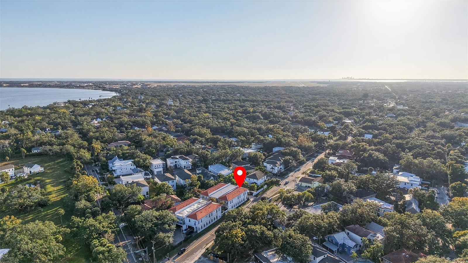 Image 3 of 55 For 5601 Bayshore Boulevard F