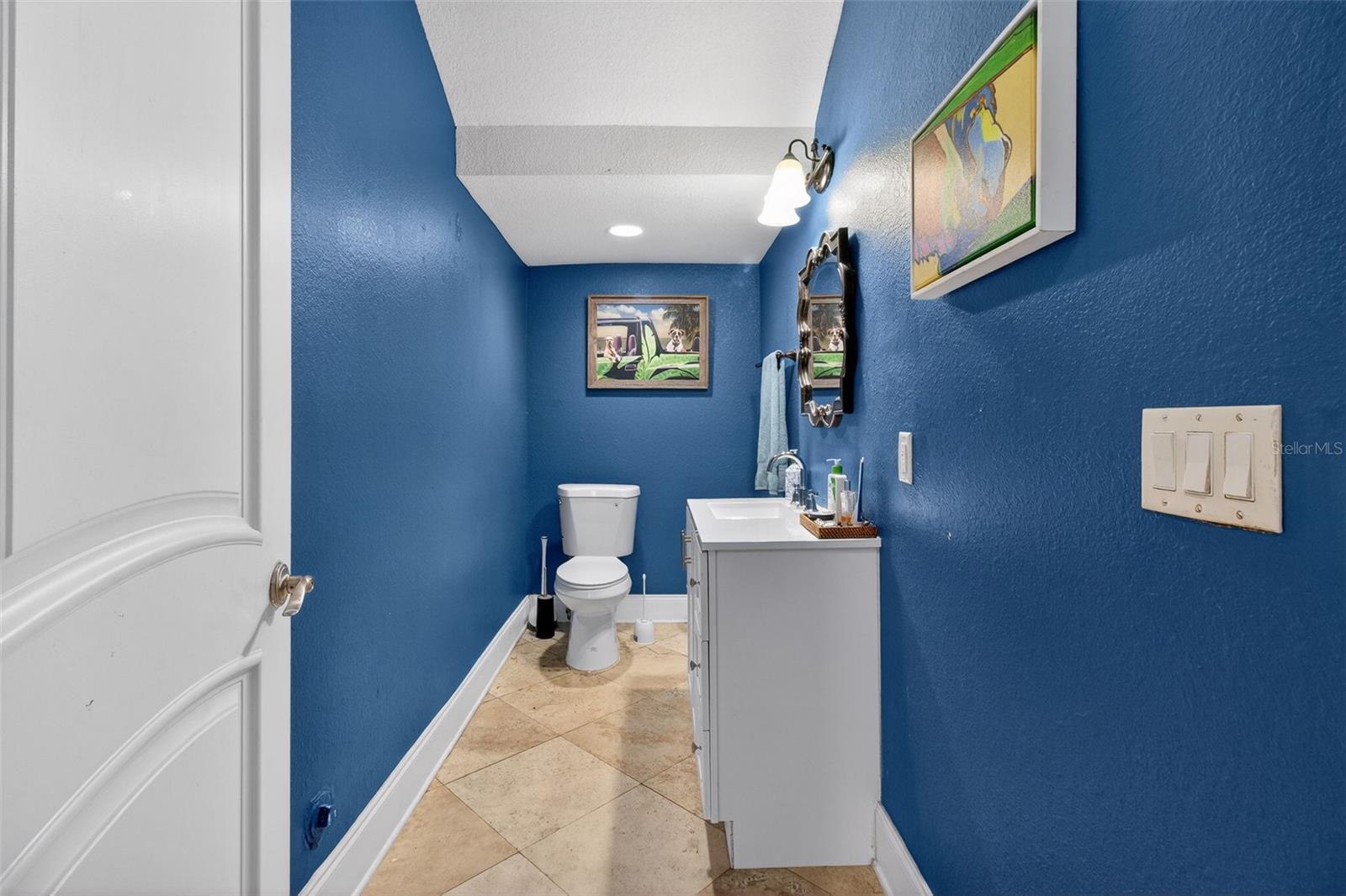 Image 32 of 55 For 5601 Bayshore Boulevard F