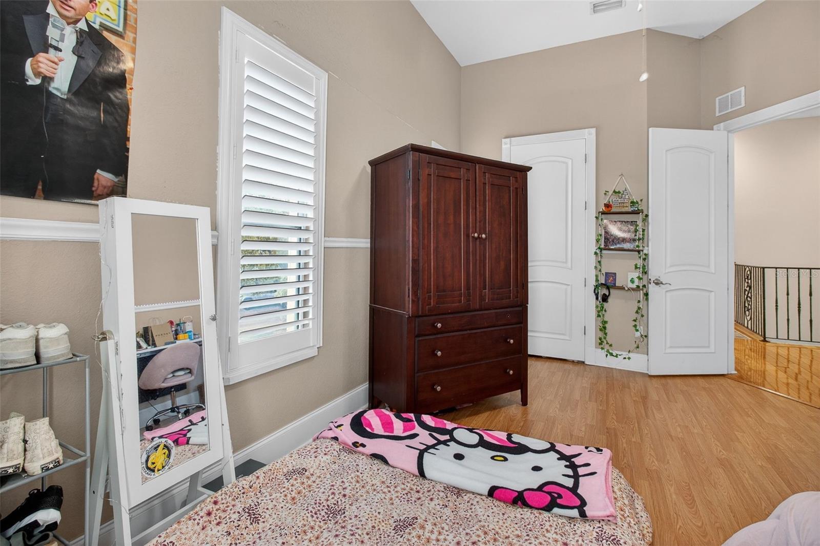 Image 44 of 55 For 5601 Bayshore Boulevard F