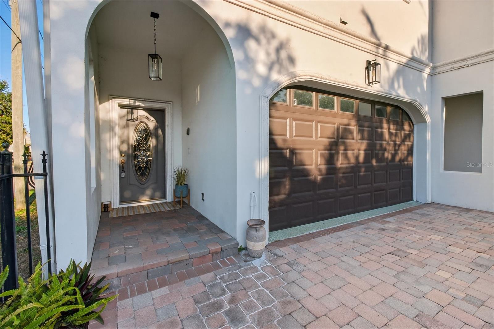 Image 5 of 55 For 5601 Bayshore Boulevard F