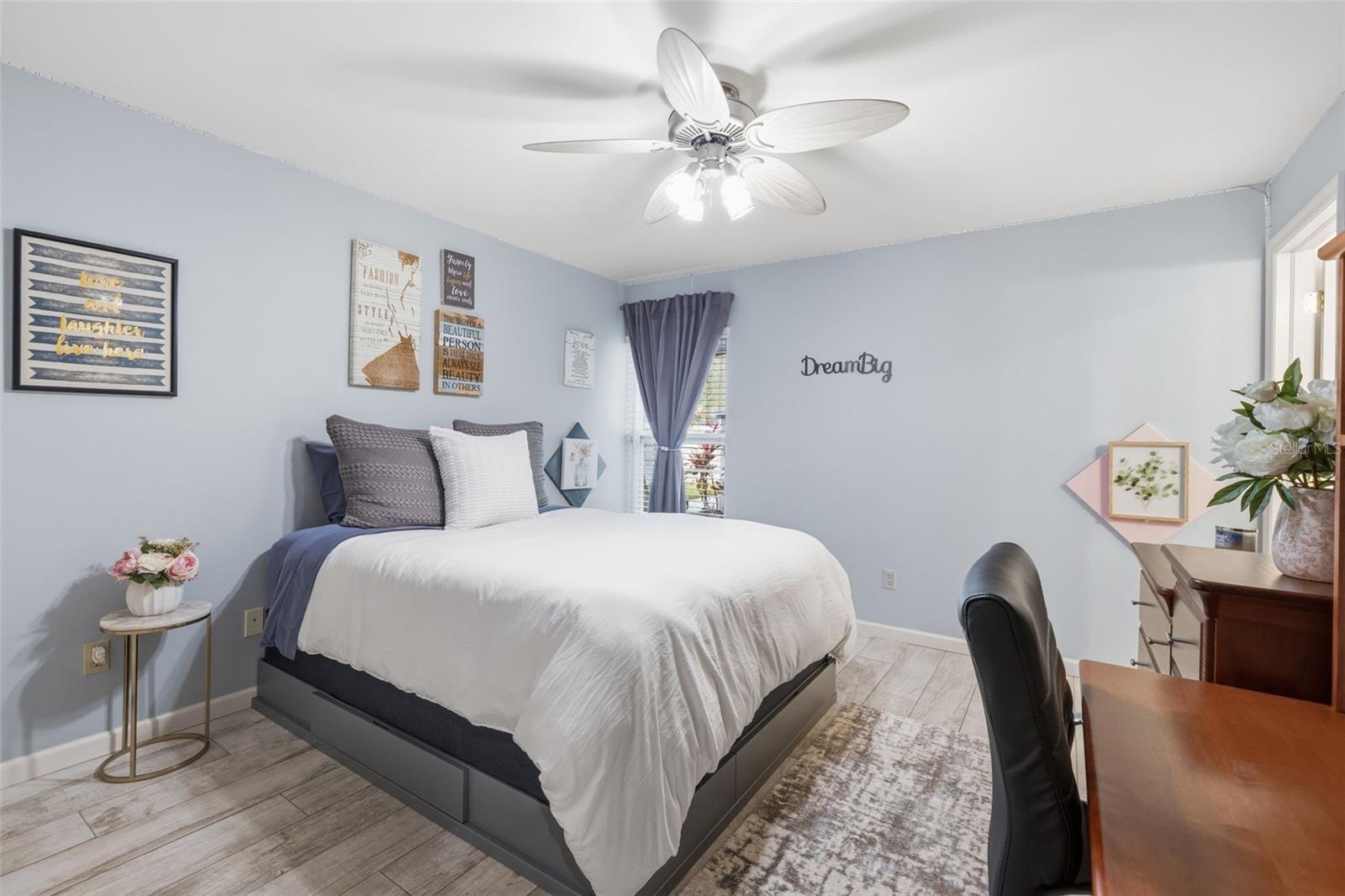 Image 28 of 72 For 6416 Thoroughbred Loop