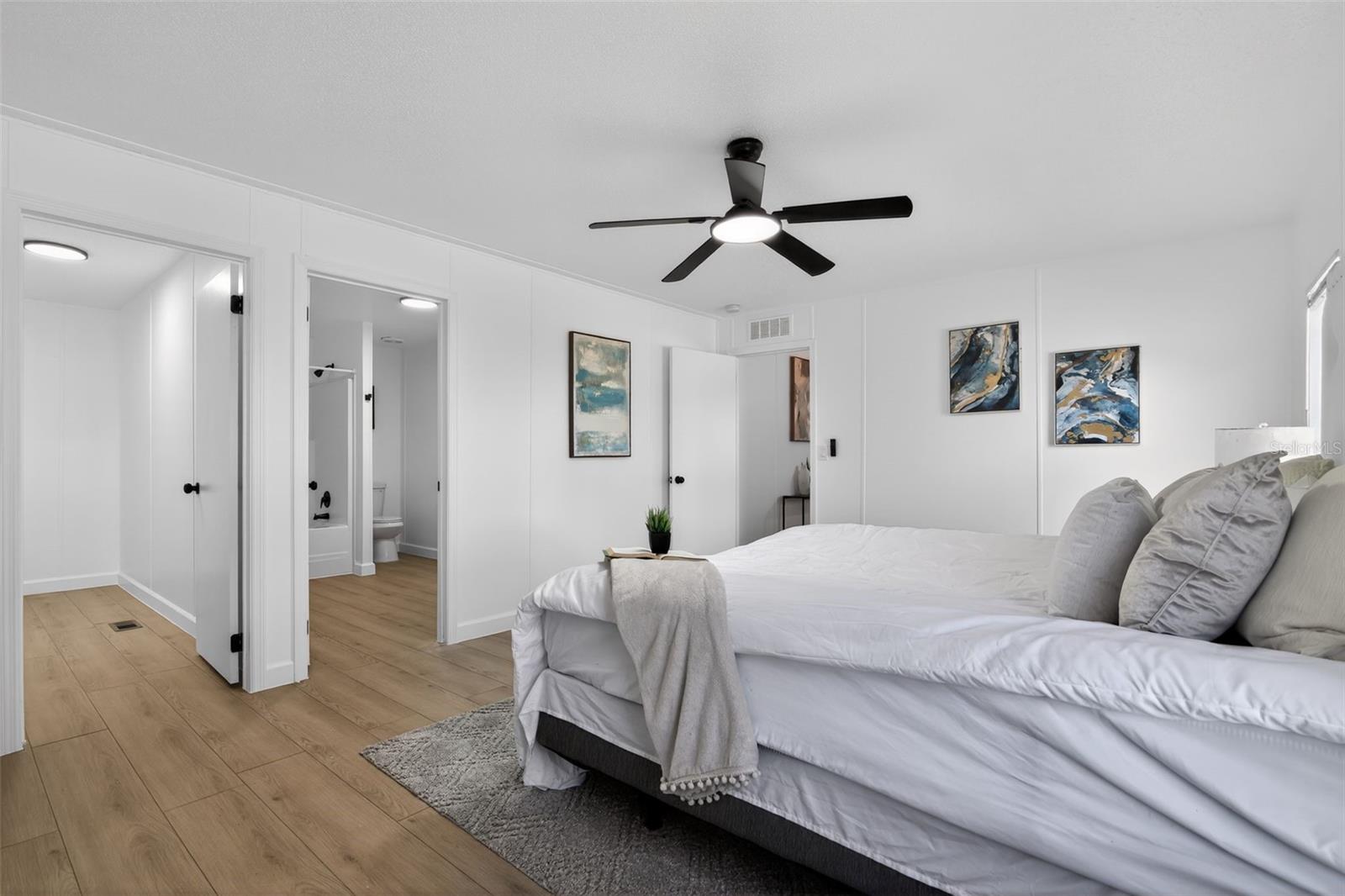 Image 16 of 28 For 21690 40th Street