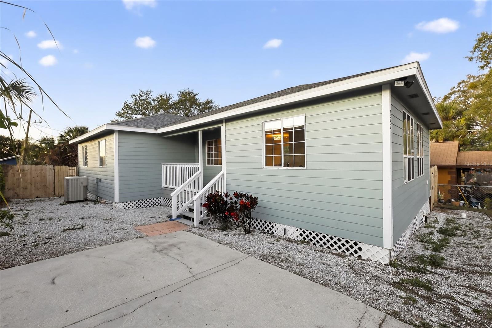 Details for 522 Morgan Street, TARPON SPRINGS, FL 34689