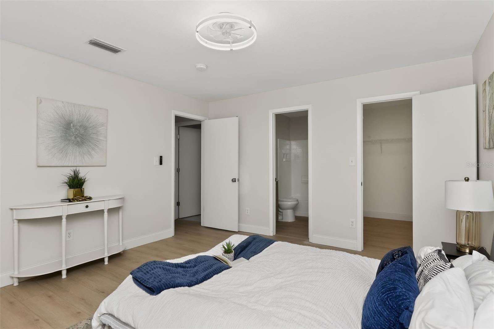 Image 17 of 27 For 522 Morgan Street