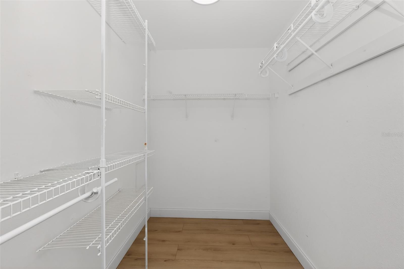 Image 18 of 27 For 522 Morgan Street