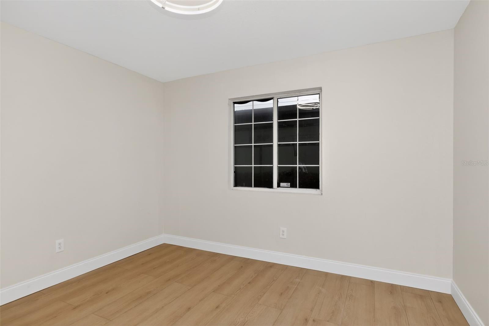 Image 22 of 27 For 522 Morgan Street